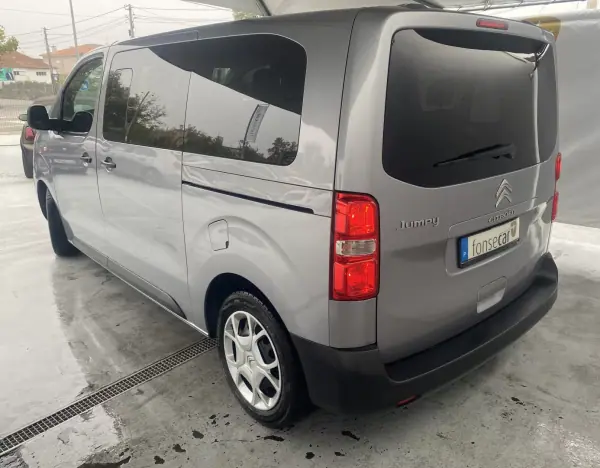 Citroën Jumpy 2020 - 24490 EUR, 170415 km - AUTO.MOTO.pt - 170415km - foto 4 de 15