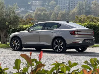 Polestar 2 2020 - 34000 EUR, 59000 km - AUTO.MOTO.pt - 59000km - foto 2 de 31