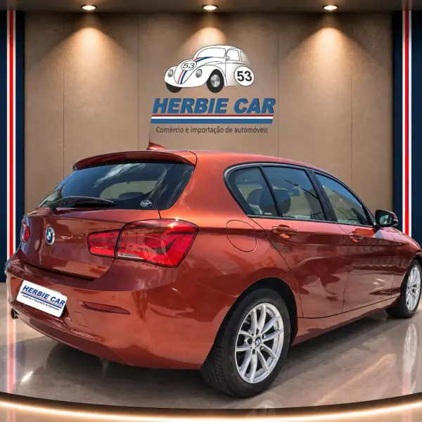 BMW 116 2018 — foto 3 de 5