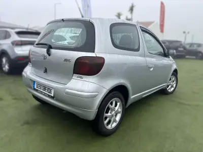 Toyota YARIS BIZZ (NLP 1.0 VVT-i 1.0) 2005 - 7990 EUR, 237418 km - AUTO.MOTO.pt - 237418km - foto 4 de 12