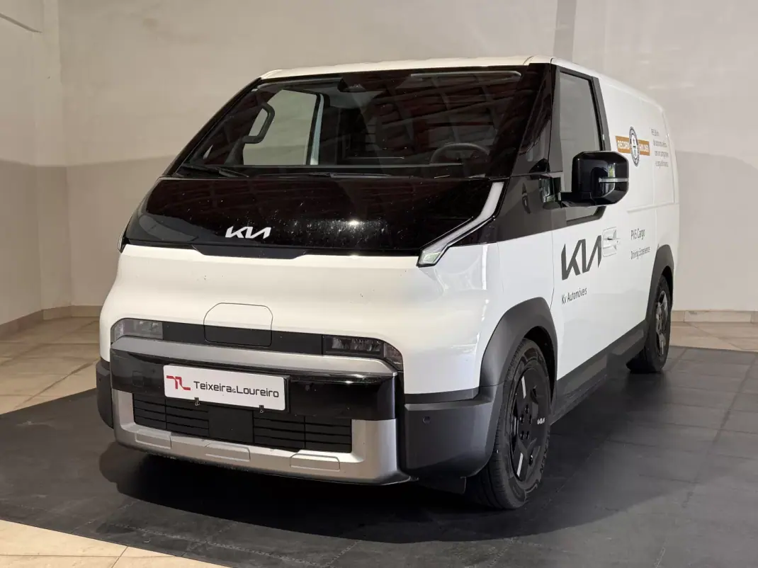 2026 - 36500 EUR, 4216 km - AUTO.MOTO.pt - 4216km - foto 1 de 23