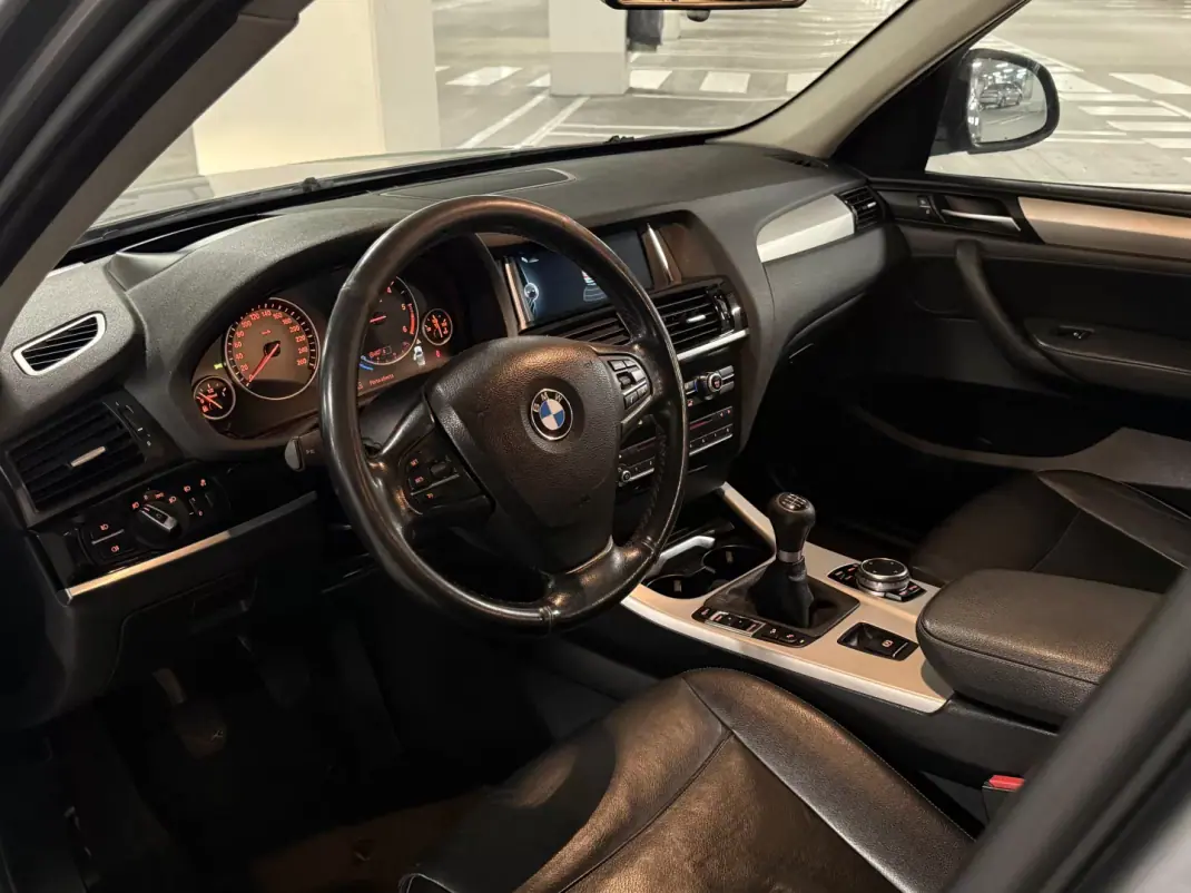 BMW X3 2015 - 15000 EUR, 316000 km - AUTO.MOTO.pt - 316000km - foto 5 de 9