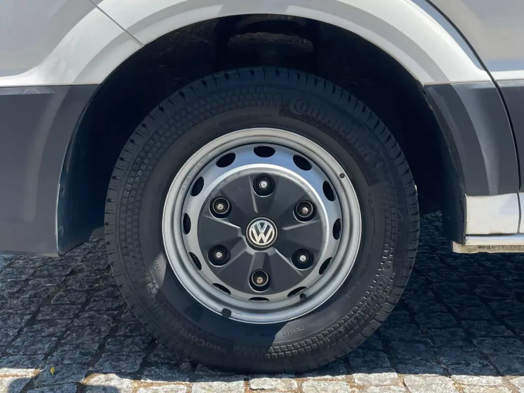 VW 2022 - 33450 EUR, 144000 km - 144000km - foto 15 de 41