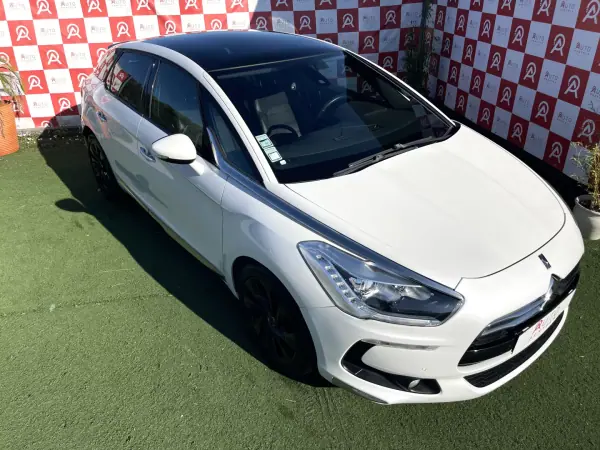Citroën DS5 2013 - 8490 EUR, 255050 km - AUTO.MOTO.pt - 255050km - foto 6 de 20