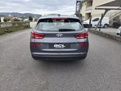 Hyundai i30 SW 2020 - 14990 EUR, 159000 km - AUTO.MOTO.pt - 159000km - foto 5 de 41