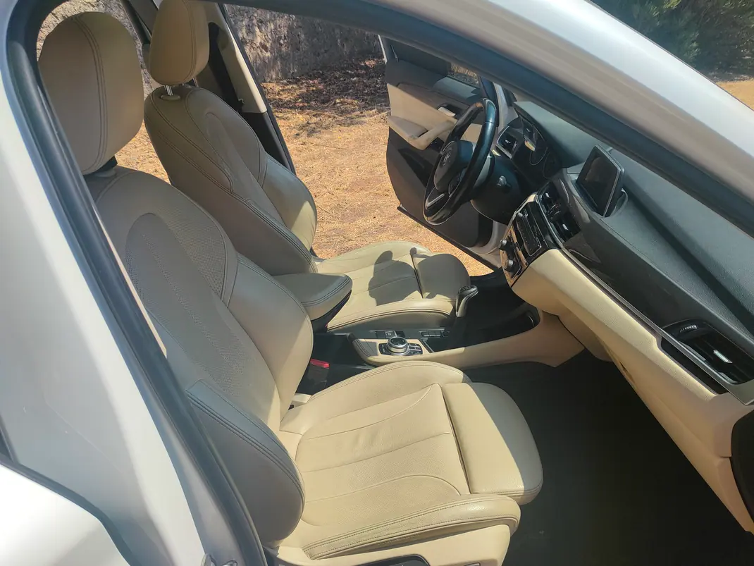 BMW X1 2016 - 15000 EUR, 220000 km - AUTO.MOTO.pt - 220000km - foto 6 de 15