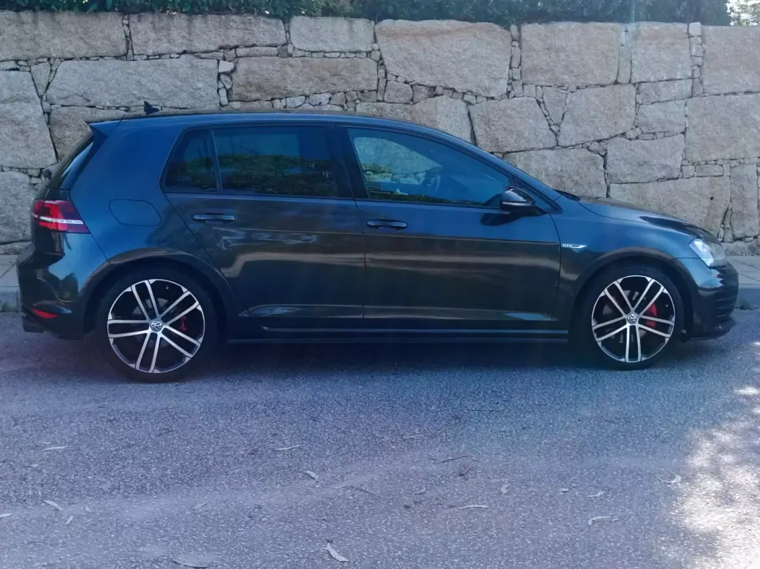 Volkswagen Golf 2013 - 17490 EUR, 214500 km - AUTO.MOTO.pt - 214500km - foto 3 de 17