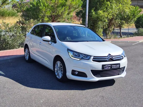 Citroën C4 2015 - 9980 EUR, 157000 km - AUTO.MOTO.pt - 157000km - foto 4 de 43