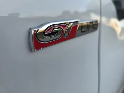 Peugeot 208 2016 - 13990 EUR, 163000 km - AUTO.MOTO.pt - 163000km - foto 14 de 31