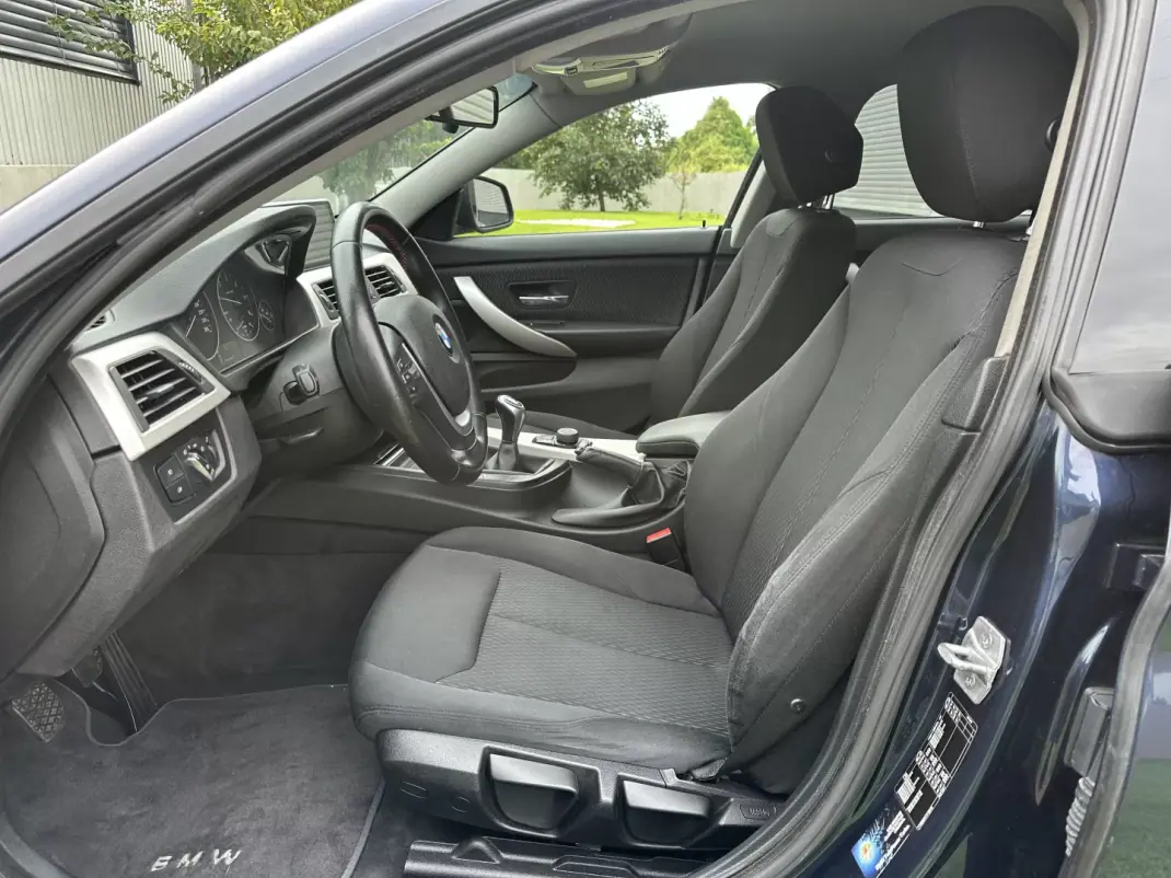 BMW 418 Gran Coupé 2015 - 15900 EUR, 293000 km - 293000km - foto 17 de 52