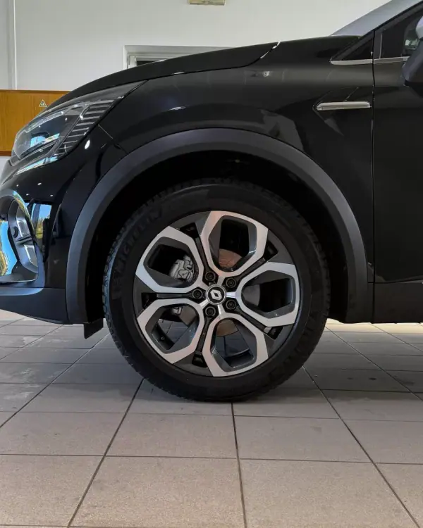 Renault Captur 2022 - 17900 EUR, 90718 km - AUTO.MOTO.pt - 90718km - foto 8 de 49