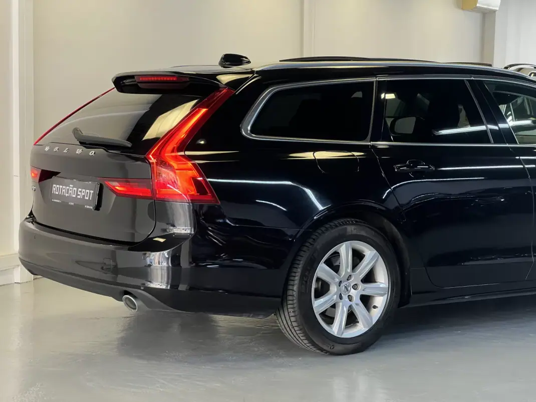 Volvo V90 2018 - 27490 EUR, 160000 km - AUTO.MOTO.pt - 160000km - foto 15 de 53