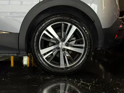 Peugeot 3008 2021 - 20990 EUR, 102400 km - AUTO.MOTO.pt - 102400km - foto 15 de 36
