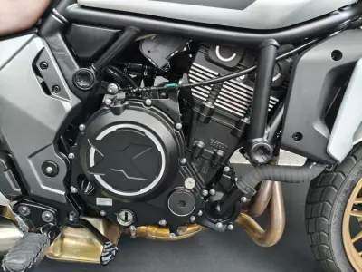 CFMOTO 700 CL-X 2026 - 6150 EUR, 950 km - AUTO.MOTO.pt - 950km - foto 7 de 26
