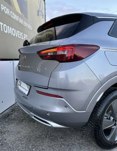 Opel Grandland 2024 - 23900 EUR, 14674 km - AUTO.MOTO.pt - 14674km - foto 8 de 10