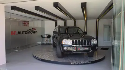 Jeep Grand Cherokee 2005 - 19900 EUR, 267367 km - 267367km - foto 10 de 52