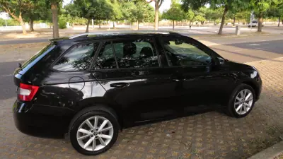 Skoda Fabia Break 2015 - 11800 EUR, 116000 km - 116000km - foto 10 de 29