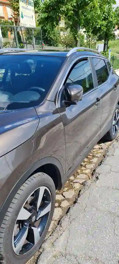 Nissan Qashqai 2016 - 13800 EUR, 155000 km - AUTO.MOTO.pt - 155000km - foto 9 de 10