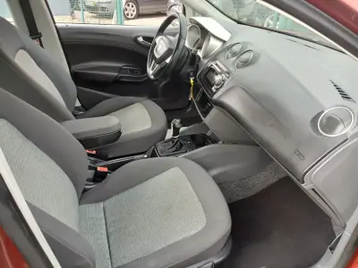 SEAT Ibiza 2009 - 5950 EUR, 160333 km - AUTO.MOTO.pt - 160333km - foto 22 de 25