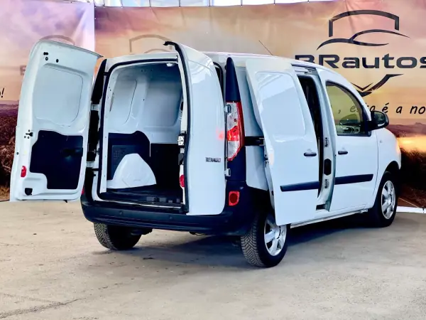Renault KANGOO 1.5 BLUE DCI 3LUG EDITION ONE 2019 - 11500 EUR, 161094 km - AUTO.MOTO.pt - 161094km - foto 10 de 25