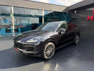 Porsche Cayenne 2018 - 65900 EUR, 138000 km - AUTO.MOTO.pt - 138000km - foto 7 de 15