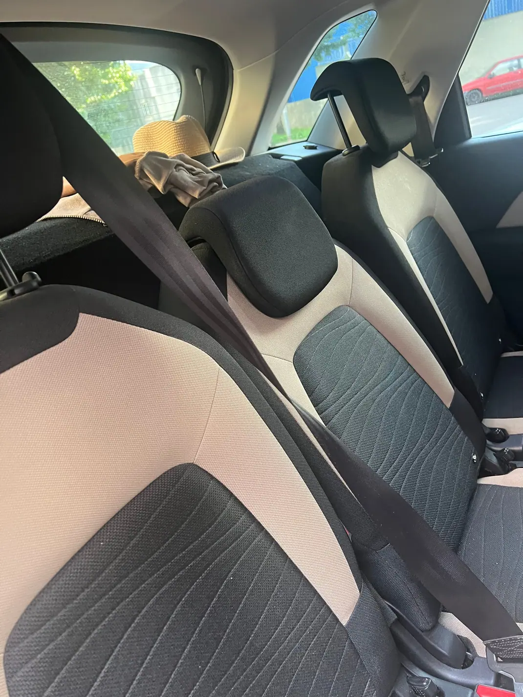 Citroën C4 Picasso 2013 - 7000 EUR, 252000 km - 252000km - foto 7 de 12