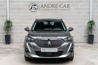 Peugeot 2008 2021 - 16450 EUR, 22568 km - AUTO.MOTO.pt - 22568km - foto 3 de 54