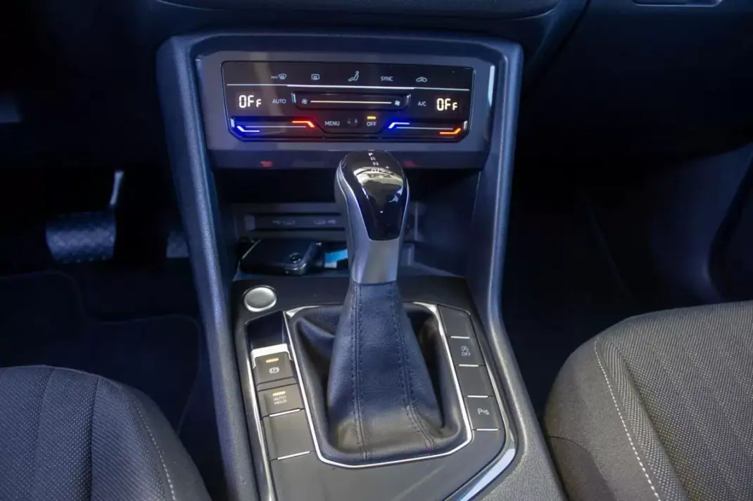 Volkswagen Tiguan Allspace 2022 - 33500 EUR, 23000 km - AUTO.MOTO.pt - 23000km - foto 19 de 19