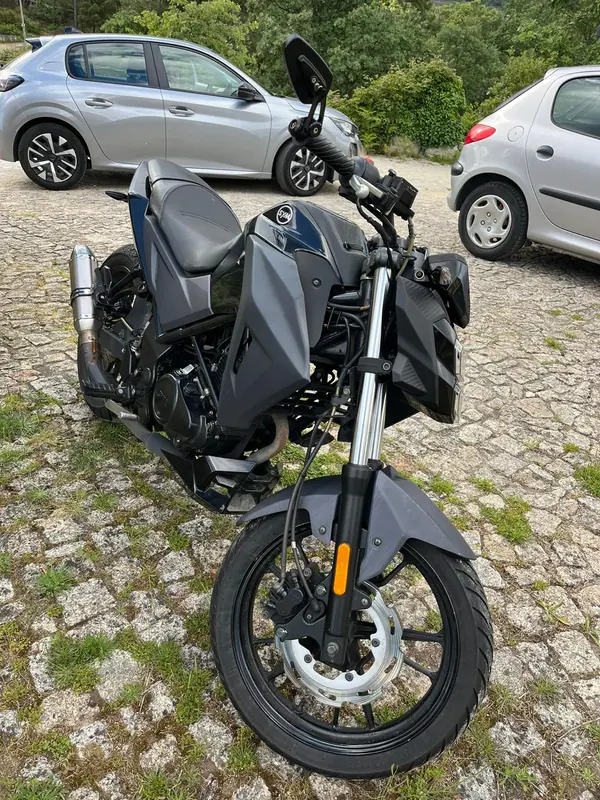 SYM HD 125 2020 - 1950 EUR, 17700 km - AUTO.MOTO.pt - 17700km - foto 6 de 8