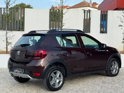 Dacia Sandero 2017 - 9950 EUR, 85154 km - AUTO.MOTO.pt - 85154km - foto 8 de 26
