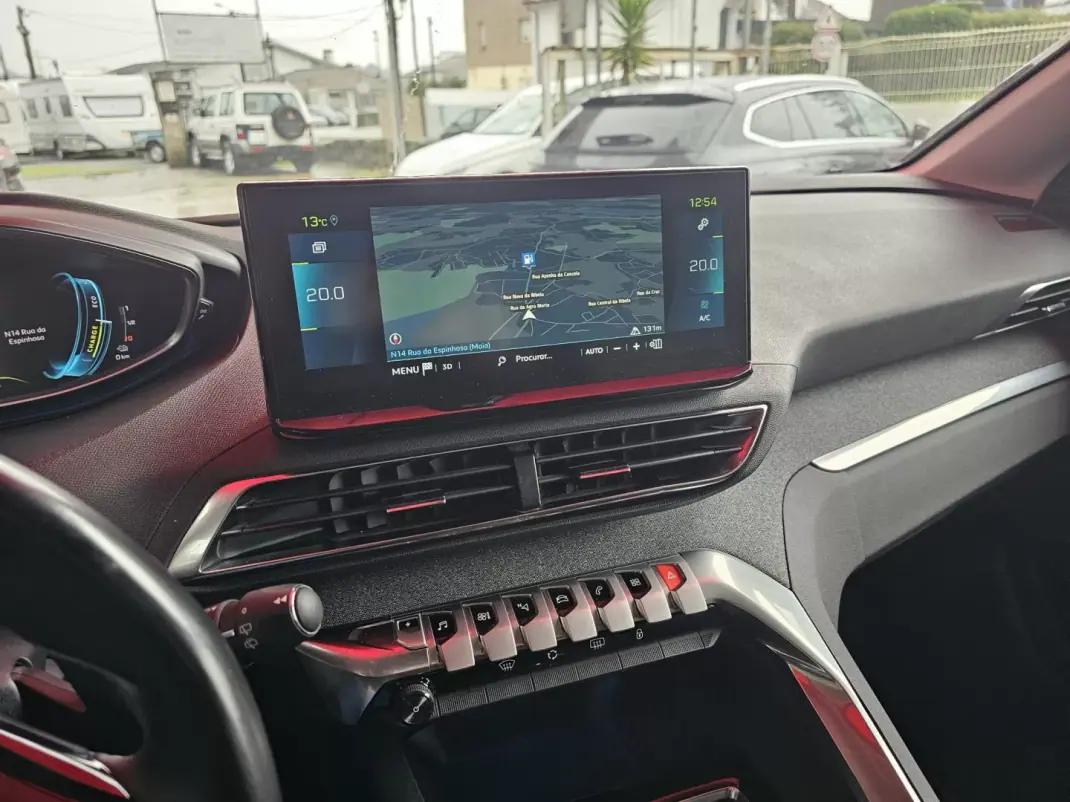 Peugeot 3008 2022 - 20999 EUR, 112000 km - AUTO.MOTO.pt - 112000km - foto 12 de 19