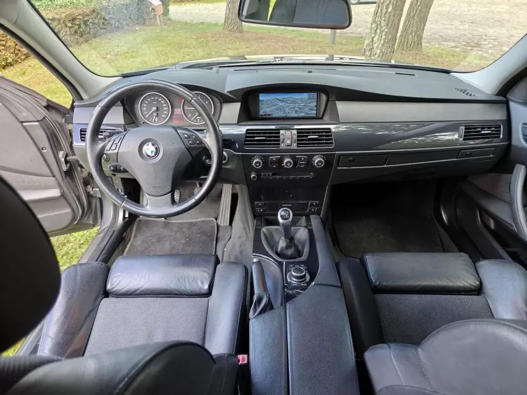 BMW 520 2008 - 7990 EUR, 268000 km - AUTO.MOTO.pt - 268000km - foto 22 de 42
