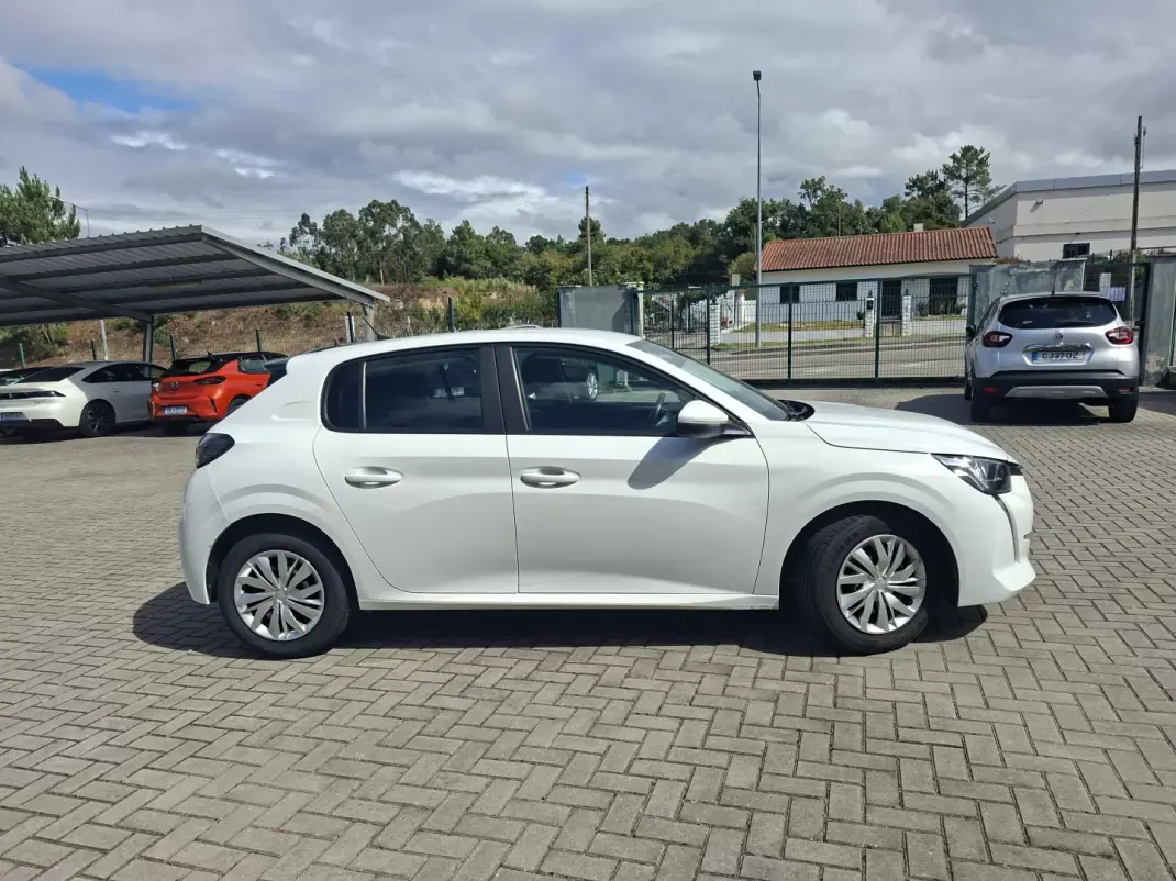 Peugeot 208 2021 - 14950 EUR, 68700 km - 68700km - foto 5 de 27
