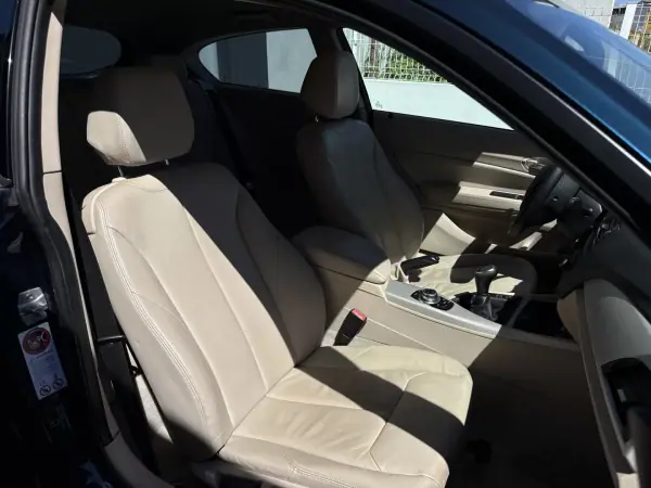 BMW 116 2013 - 9250 EUR, 264000 km - AUTO.MOTO.pt - 264000km - foto 13 de 14