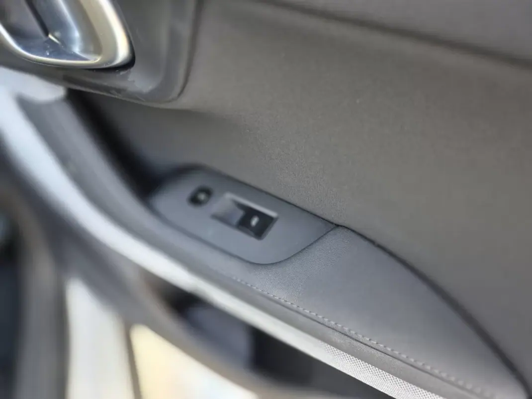 Polestar 2 2022 - 28750 EUR, 42000 km - 42000km - foto 46 de 57