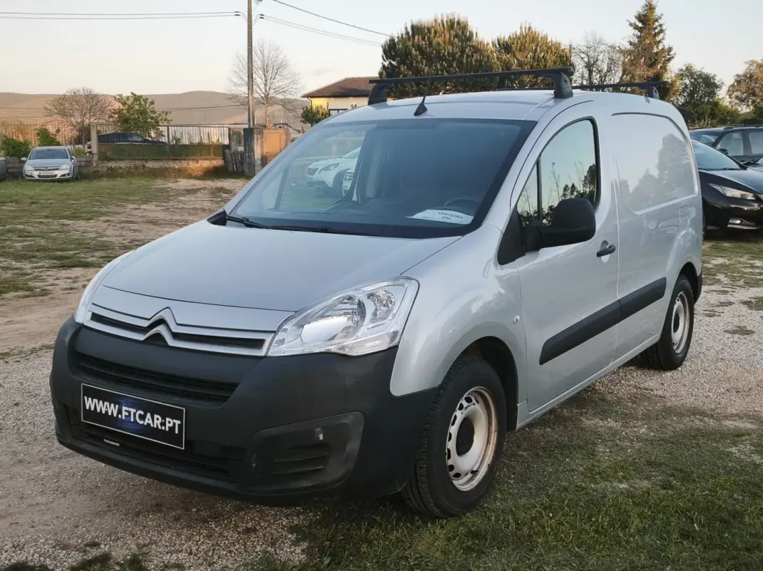 Citroën 2018 - 11374 EUR, 160909 km - AUTO.MOTO.pt - 160909km - foto 1 de 34