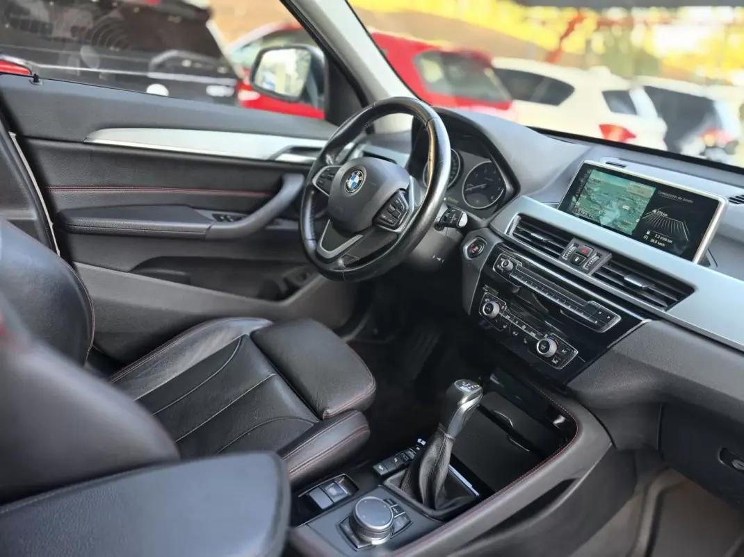 BMW X1 2016 - 15900 EUR, 160000 km - 160000km - foto 6 de 11
