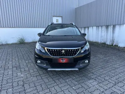 Peugeot 2008 2019 - 13990 EUR, 148000 km - AUTO.MOTO.pt - 148000km - foto 2 de 19