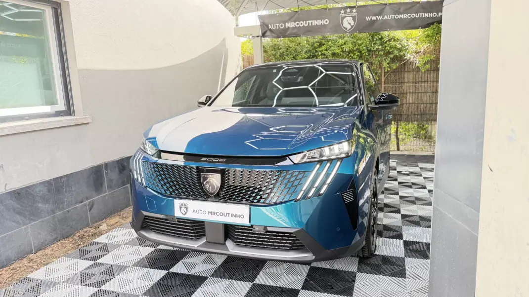 Peugeot 3008 2025 - 30000 EUR, 24272 km - AUTO.MOTO.pt - 24272km - foto 2 de 31
