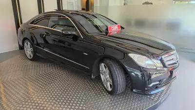 Mercedes-Benz E 350 2009 - 13900 EUR, 286432 km - 286432km - foto 19 de 58