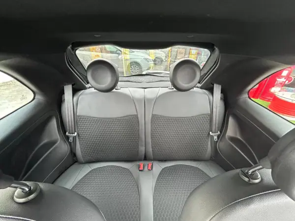 Fiat 500 2016 - 9200 EUR, 148546 km - AUTO.MOTO.pt - 148546km - foto 15 de 17