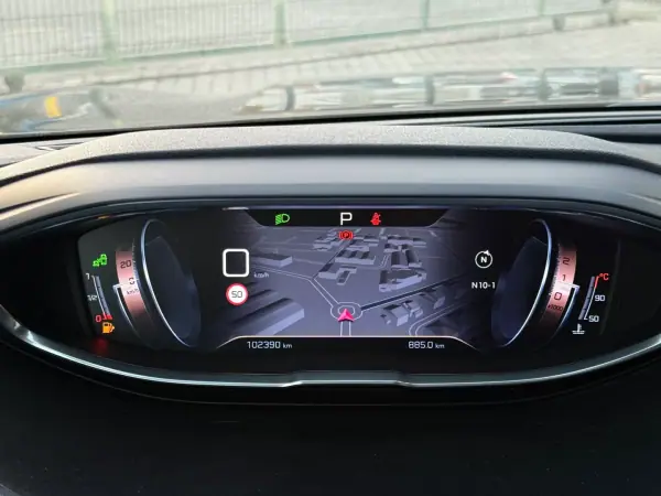 Peugeot 3008 2019 - 24900 EUR, 82000 km - AUTO.MOTO.pt - 82000km - foto 10 de 24