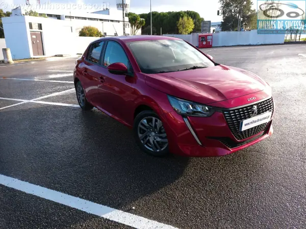 Peugeot 208 2021 - 14500 EUR, 40000 km - AUTO.MOTO.pt - 40000km - foto 13 de 35