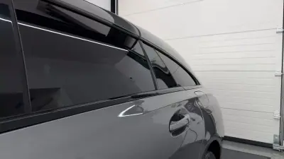 Mercedes-Benz CLA 180 2017 - 18990 EUR, 111452 km - AUTO.MOTO.pt - 111452km - foto 7 de 28