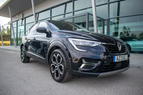 Renault Arkana 2023 - 22900 EUR, 73765 km - AUTO.MOTO.pt - 73765km - foto 2 de 15