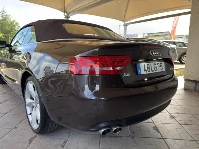 Audi A5 Cabrio 2011 - 14950 EUR, 274529 km - AUTO.MOTO.pt - 274529km - foto 7 de 37