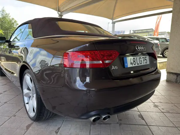 Audi A5 Cabrio 2011 - 14950 EUR, 274529 km - AUTO.MOTO.pt - 274529km - foto 7 de 37