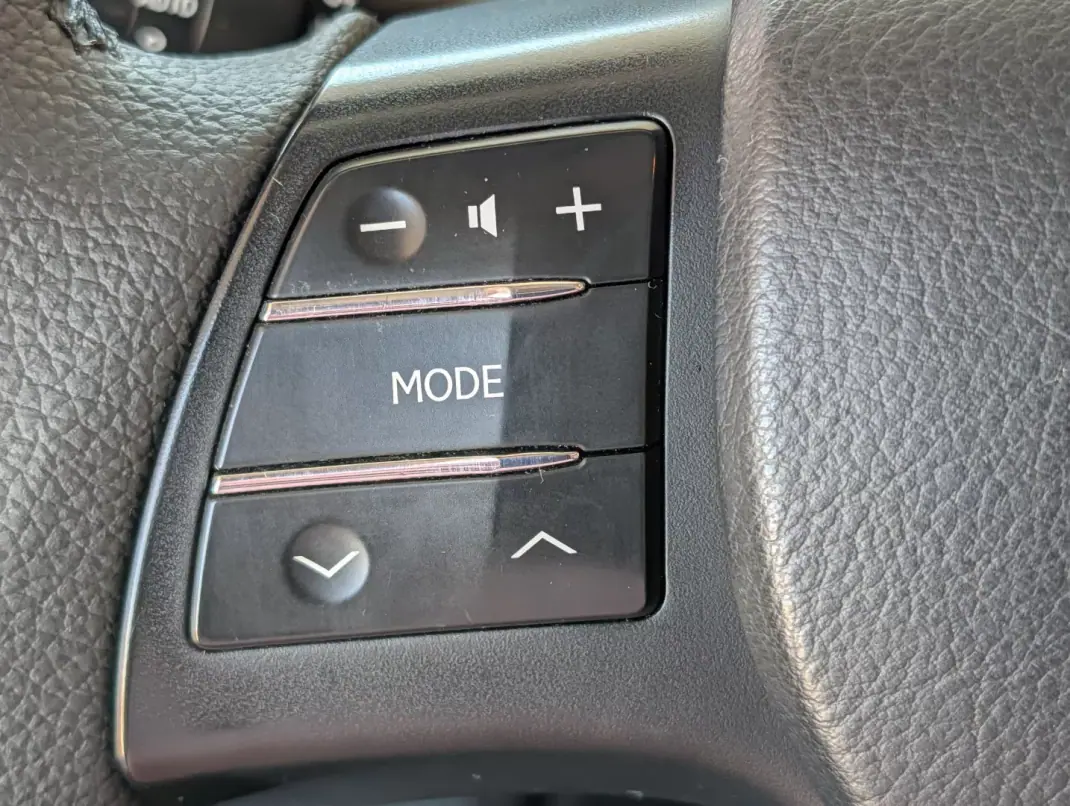 Lexus RX 450h 2011 - 12500 EUR, 281814 km - 281814km - foto 23 de 28