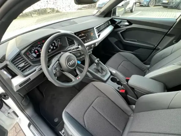 Audi A1 Sportback 2023 - 27900 EUR, 22610 km - AUTO.MOTO.pt - 22610km - foto 11 de 12