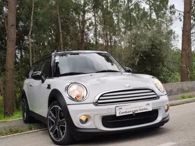 MINI Clubman 2011 - 7500 EUR, 293000 km - AUTO.MOTO.pt - 293000km - foto 40 de 65